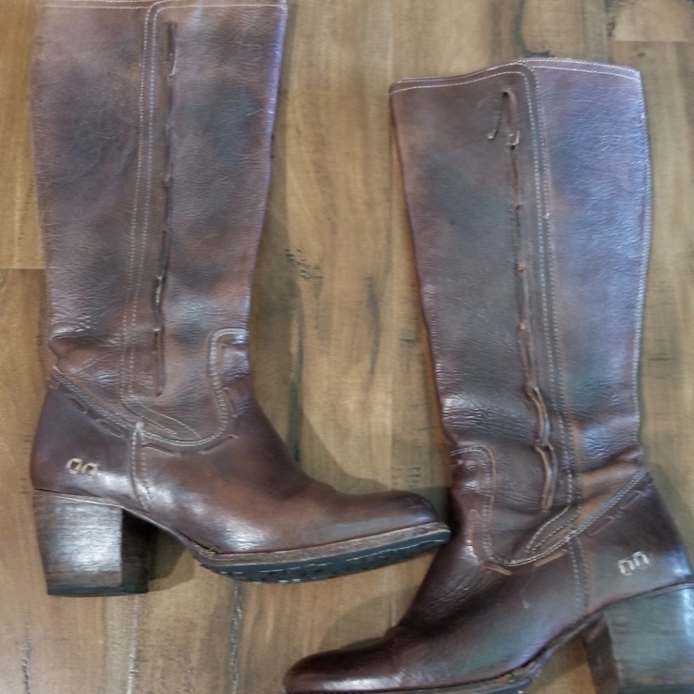 Bed-Stu Leather Boots
